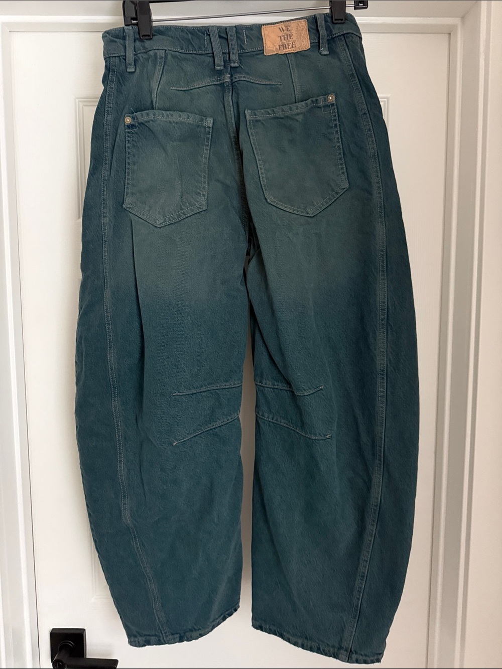 We The Free Good Luck Mid Rise Barrel Jeans Size 26 - Picture 3 of 8